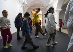 Hip-hop workshop for children led at L'Art Rue by Tarek Bouallegui, Art et Education, 2023.