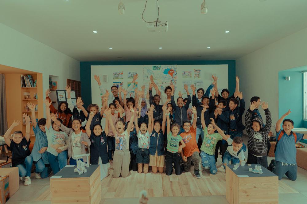 Exit from the introductory architecture workshop run by Bilel Ben Romdhane at the Rue el Marr primary school, Tunis medina, Art and Education Programme, June 2023.