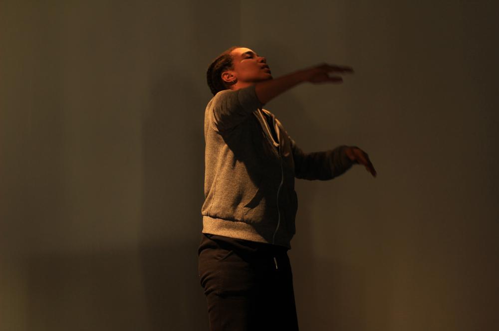 Behind the scenes of "Fragments" - Adaptation by Oumaima Bahri in DPDW Performance Room, 28.01.22